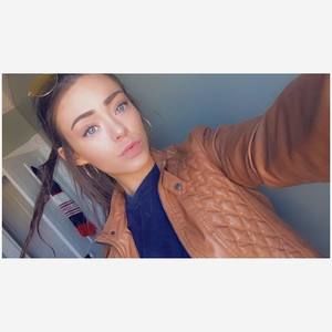 Meet your Posher, Chelsy